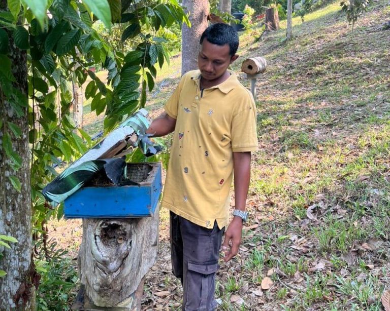 Lawatan Pengawai Pertanian Kelompang Ulu Selangor ASL Development Group